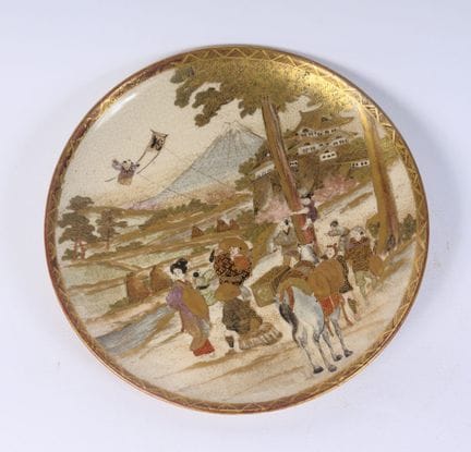 Satsuma ceramic plate, Meiji period, diameter 17 x