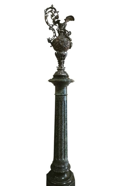 Pair of pourers, late 19th century–early 20th cent