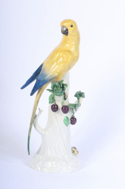 Polychrome porcelain parrot, first half of the 20t