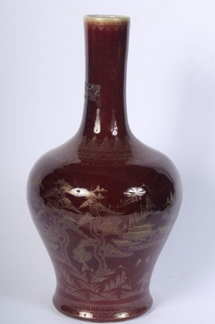 Porcelain bottle vase, China, first half of the 20