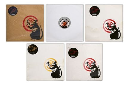 班克斯（BANKSY，1974年出生），据 
- 各类作品
五张丝网印刷唱片封套套装
附带相应的33