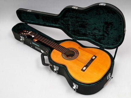 Guitarra clásica de Antonio de LORCA fabricada en 