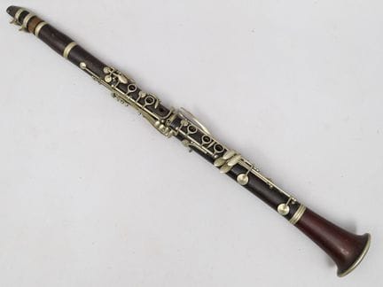 Clarinete en si bemol de madera de granadilla, sis