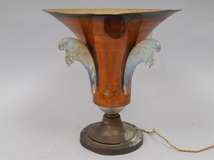 LALIQUE, atribuida a Lámpara de mesa de cobre deco