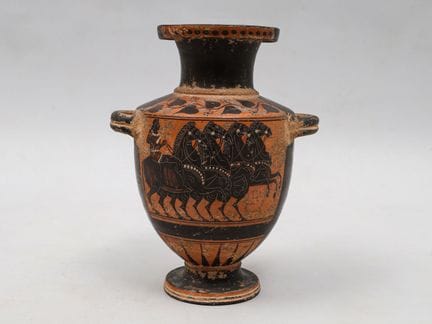 Hidria o jarra de agua de terracota esmaltada en n