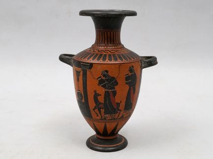 Hidria o jarra de agua de terracota esmaltada en n