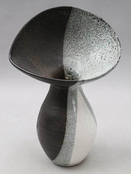 吉尔伯特·瓦伦丁（1928-2001） - “LES ARCHANGES”工作室 抛物线形颈部与卵形