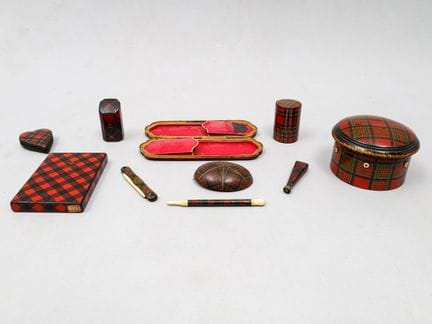 Conjunto de objetos de vitrina de madera recubiert