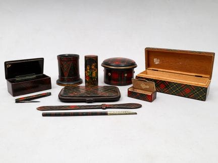 Conjunto de objetos de vitrina de madera recubiert
