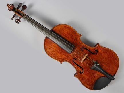 Violín de la escuela inglesa de George PANORMO, fa