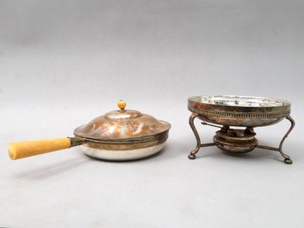 TIFFANY CO. Hornillo de metal plateado, trípode co
