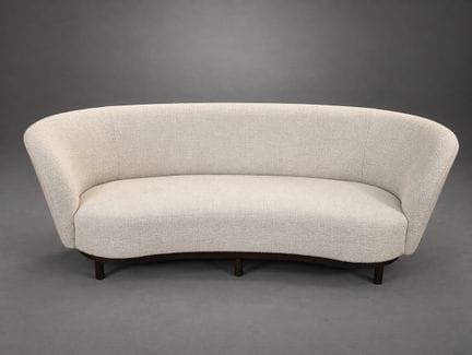 White fabric sofa with wooden legs
H: 83 cm - W: 2