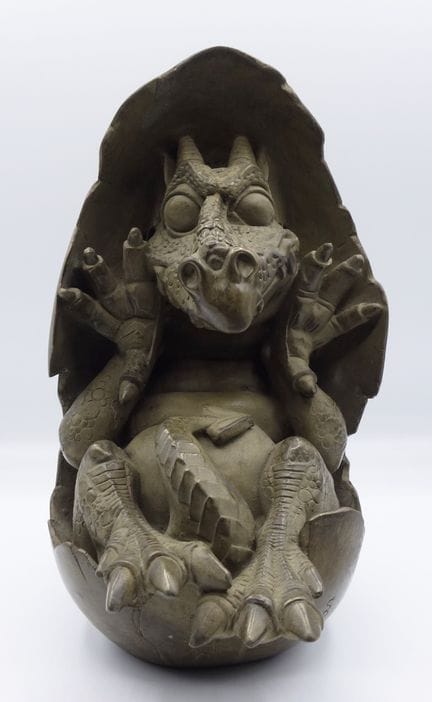 Boulesteix = Bebé Dragón, figura de bronce realiza