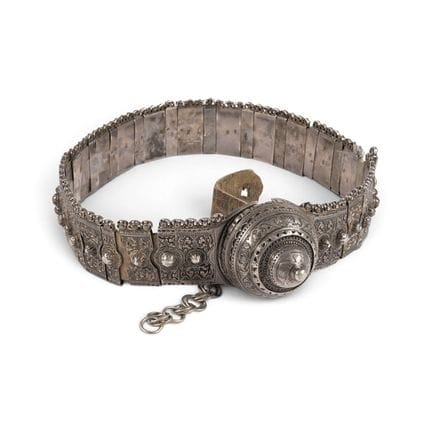 A MASSIVE GEORGIAN SILVER BELT Tiflis, late 19th c