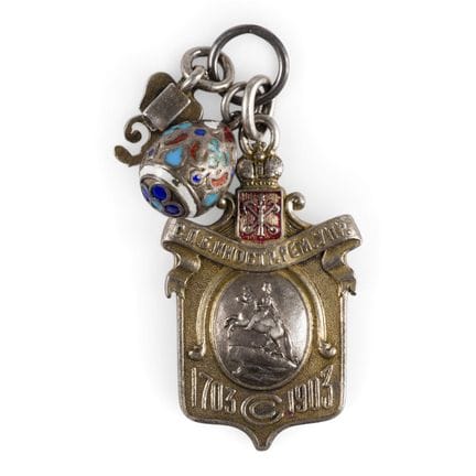 A SILVER AND ENAMEL JETON COMMEMORATING THE 200TH 