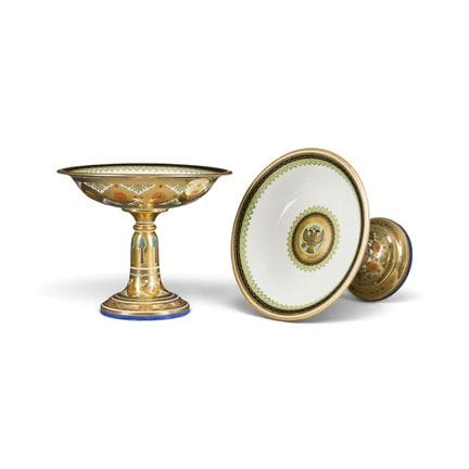 A PAIR OF PORCELAIN TAZZAS FROM THE KREMLIN SERVIC