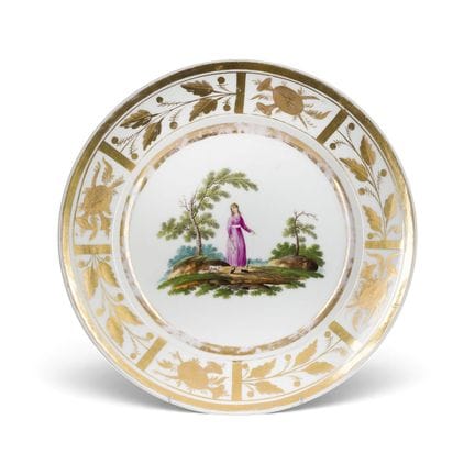 一件描绘田园风光的瓷盘 俄罗斯，莫斯科，加德纳瓷器厂，1820年代 彩绘，边缘镀金。釉下蓝彩厂标，西