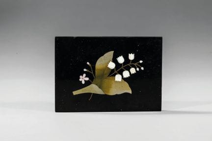 Plaque en pietra dura ou marqueterie de marbre.
Fi