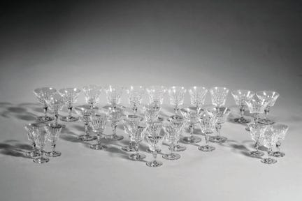 BACCARAT
Partie de service à boisson de 32 pièces 