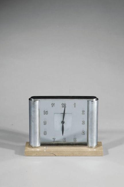 Attribuito a JAEGER LECOULTRE
Orologio da tavolo o