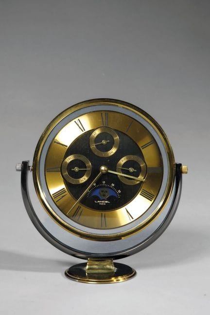 LANCEL, Parigi.  
Orologio da tavolo in ottone dor