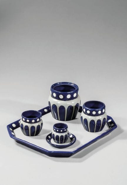 蒙蒂耶尔（亚眠），据推测为乔治·亨利·特里布（1884-1962）所作
吸烟套装，包括托盘、四个烟灰