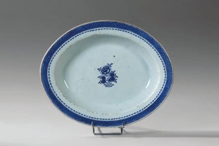 CHINE-Compagnie des Indes
Grand plat ovale creux e