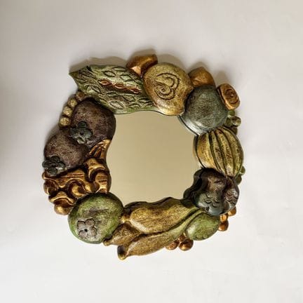 MODERNE KUNST
Kleiner Wandspiegel in einem mehrfar