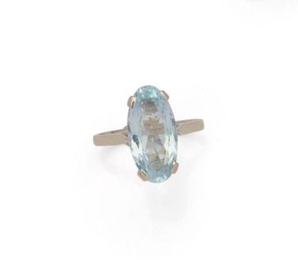 SOLITAIRE en or gris 18K (750/1000) orné d’une aig