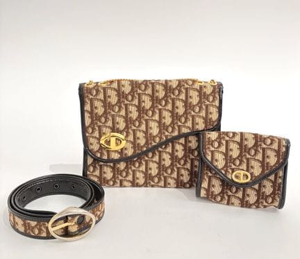 Christian DIOR
Set made of herringbone fabric and 