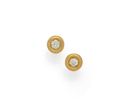 PAIRE DE PUCES D'OREILLE en or jaune 18K (750/1000