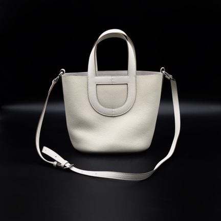 In stile HERMES, modello "In the loop"
Borsa a sec