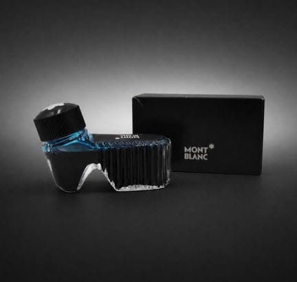 MONT BLANC
50 毫升蓝色墨水补充装
原装包装