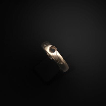 Anello con montatura in oro bianco 18 carati (750°
