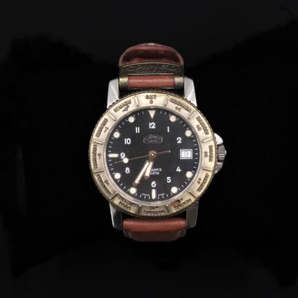 CAMEL TROPHY, « Adventure Watches »
Montre-bracele