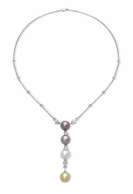 COLLANA IN ORO BIANCO 18 CARATI, PERLE E DIAMANTI
