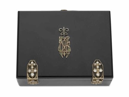 GEM-SET BLACK ONYX JEWELLERY CASKET, 19TH CENTURY
