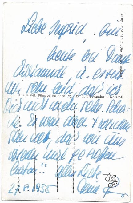 ROMY SCHNEIDER (1938-1982)
Postal autografiada. 27