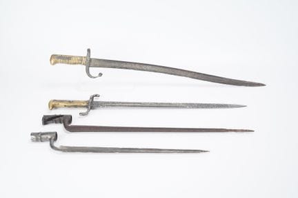 FRANCE-GERMANY, set of 4 bayonets, including one C