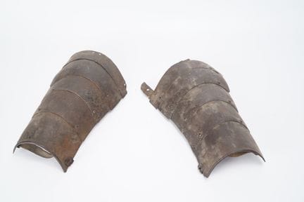 EUROPE, armor set, pair of iron shoulder guards—on