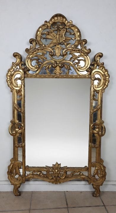 Miroir à parcloses de forme mouvementée en bois sc