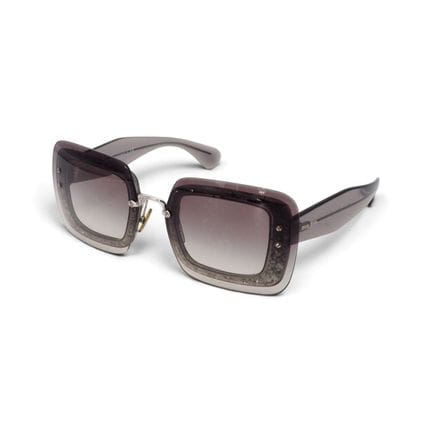 MIU MIU
Paire de lunettes de soleil Miu Miu, compo
