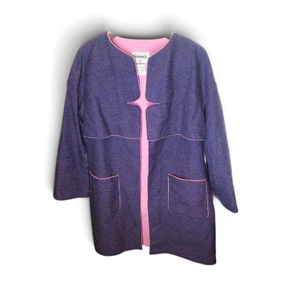 CHANEL 
Cappotto doppiopetto Chanel, in tweed viol