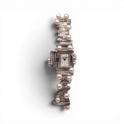 LOUIS LEUBA
Ladies’ secret watch with a hand-wound