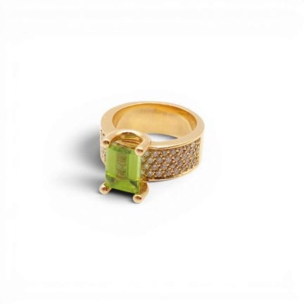 Bague en or jaune 18 K, 750/1000, sertie d'un impo
