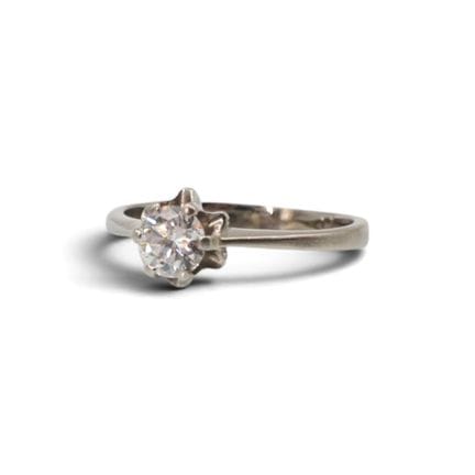 Bague solitaire or gris 18 K, 750/1000, ornée d'un