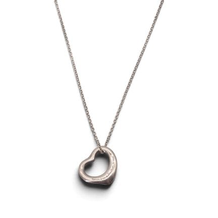 TIFFANY CO 
Tiffany CO 925/1000 纯银项链，出自“Open Heart