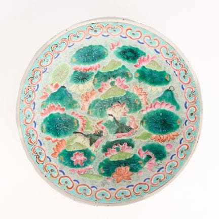 Assiette en porcelaine de style Peranakan, destiné