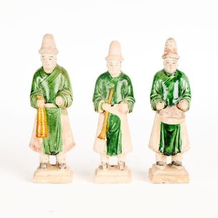 Ensemble de trois figurines en faïence émaillée « 