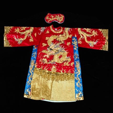 Mangpao d'opéra chinois en soie brodée sur fond ro